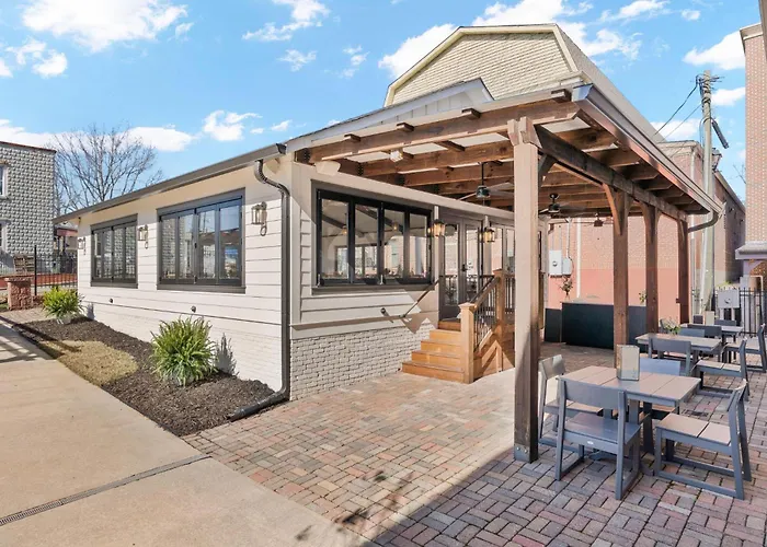 Motel: 27 On Park Boutique Hotel & Venue