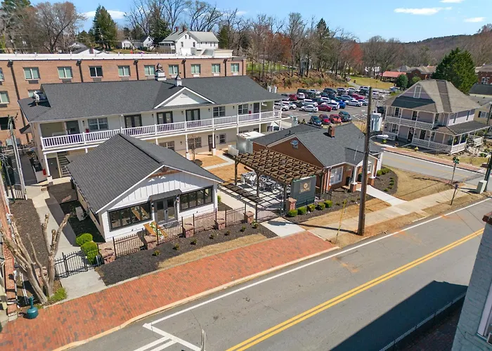 Motel: 27 On Park Boutique Hotel & Venue